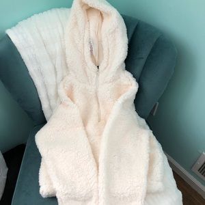 Brand New Pacsun Sherpa